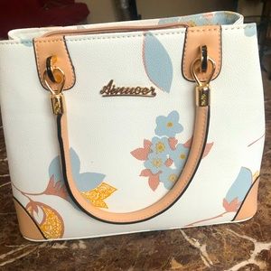 Ainuaer purse